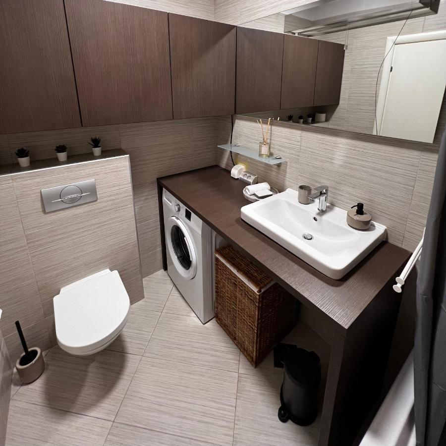Maestral Living Studio Apartment Zagreb Eksteriør billede